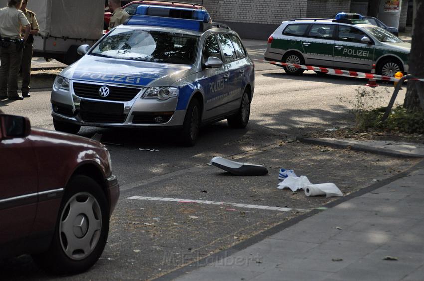 VU nach Verfolgungsfahrt Koeln Ossendorf Frohnhofstr P31.JPG